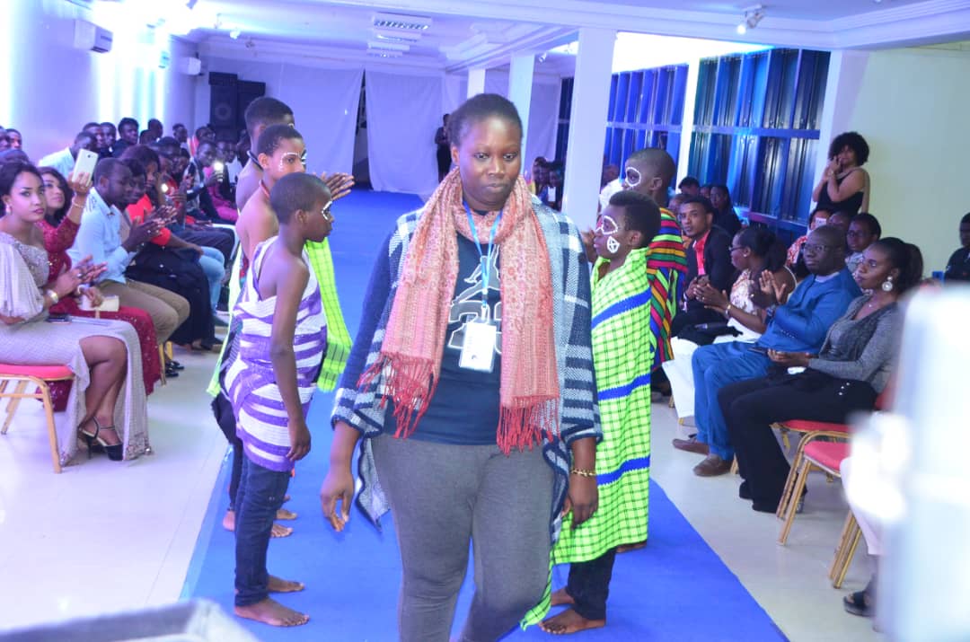 GRANDE DAME EVENTS, séduit son public à la place du Souvenir avec sa toute nouvelle collection