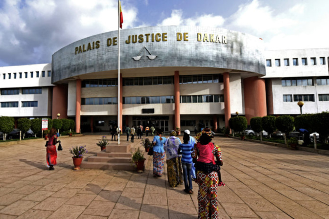 La décision portant grâce du trafiquant guinéen, peut-elle être attaquée ?
