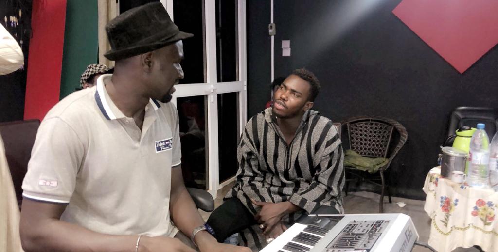 Séance de studio avec *Pama Dieng* du lourd s’annonce