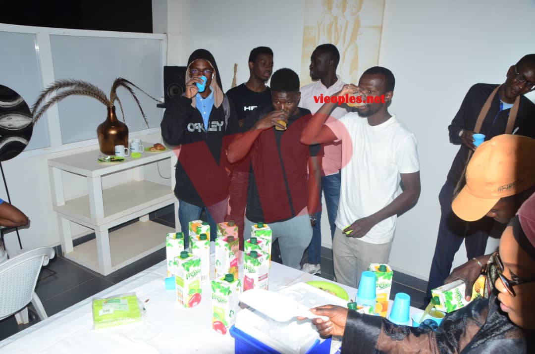 NDOGOU PRESSE: Le nouvel album de TITI La lionne servit à la presse.