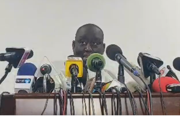 Aliou Sall Face À La Presse