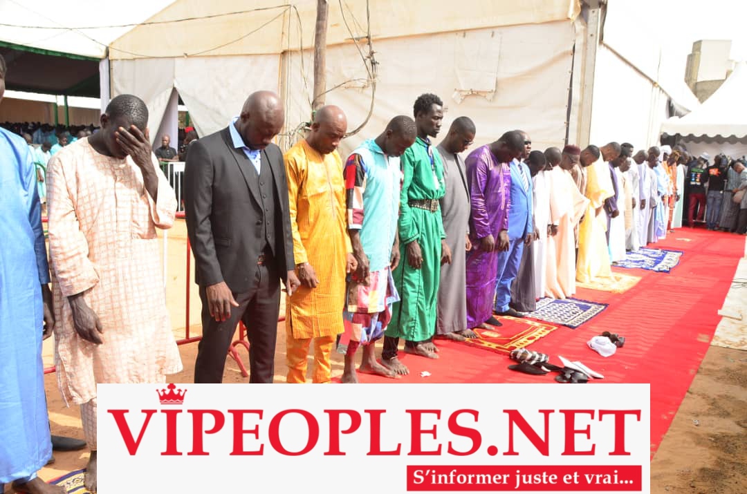 L'intégralité des images à ’’Massalikoul Djinane" : La prière de " Aïd-El-Fitr" dirigée par l'Imam Serigne Moustapha Mbacké.