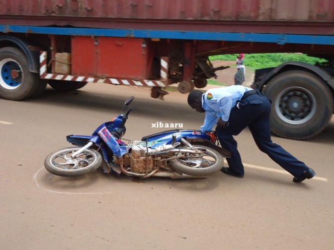 Kaolack: un camion de sable tue un conducteur de moto Jakarta