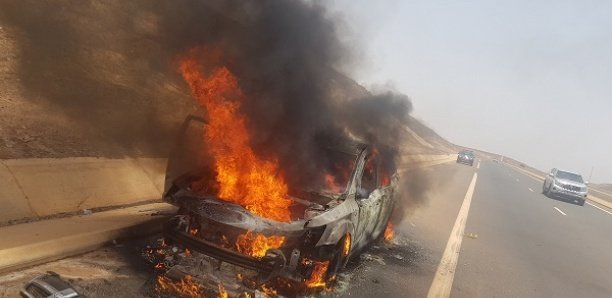 Autoroute à péage : encore une voiture qui prend feu