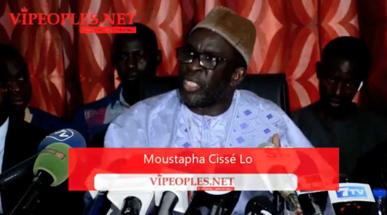 Moustapha Cissé Lo, je ne suis pas candidat pour créer un parti politique je soutien Macky sall et je suis dans l'APR.