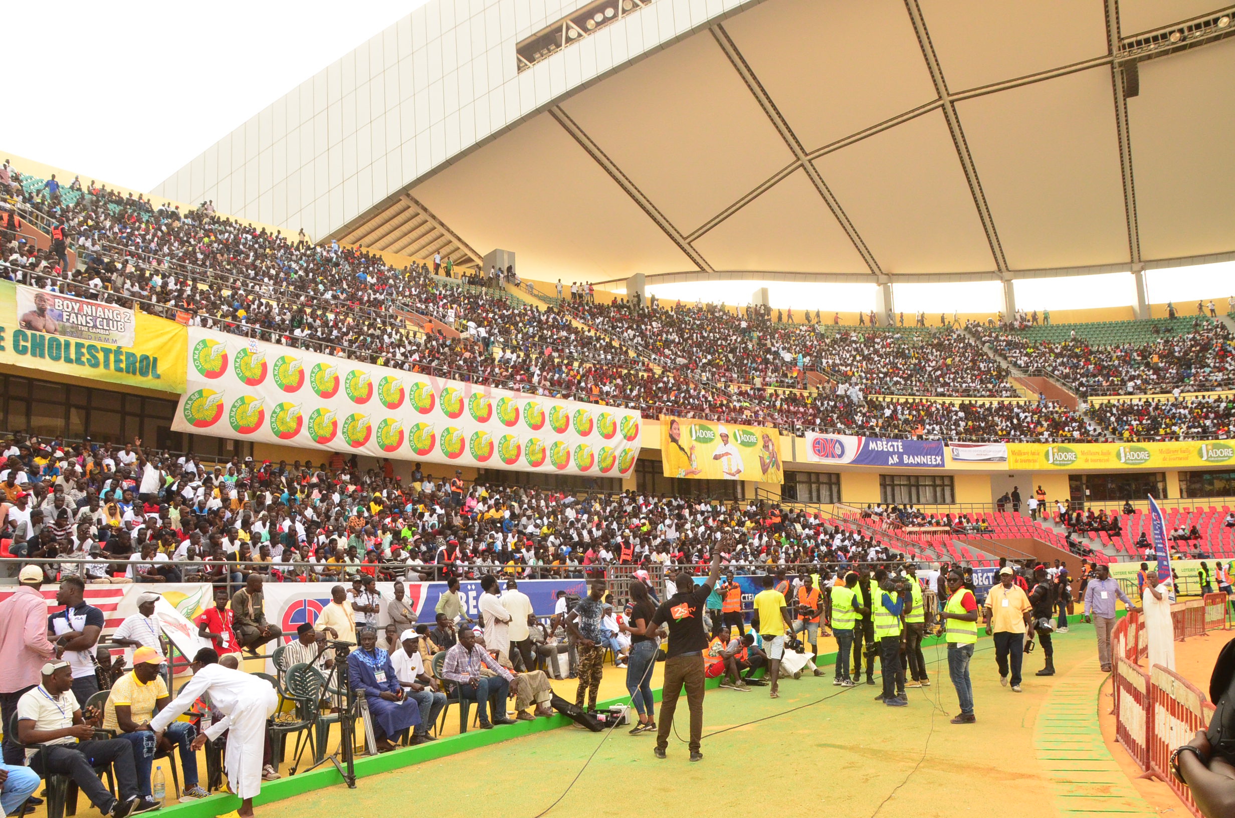 COMBAT LAC DE GUIER 2 VS BOY NIANG: Revivez en images le grand public au Stade.