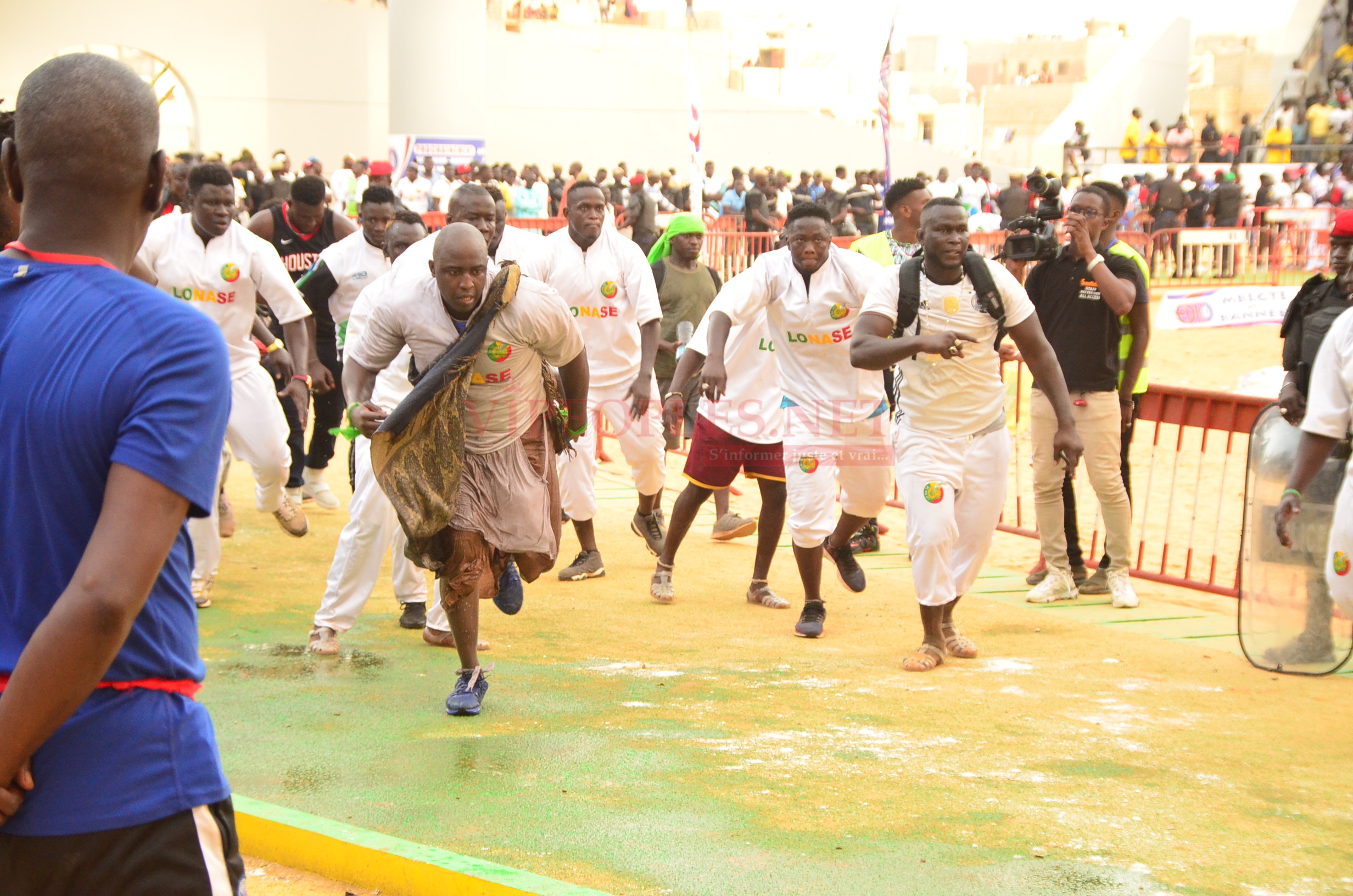 AL BOURAKH EVENT PRESENTE: TOUSS LAC DE GUIER 2 ET BOY NIANG 2 EN IMAGES