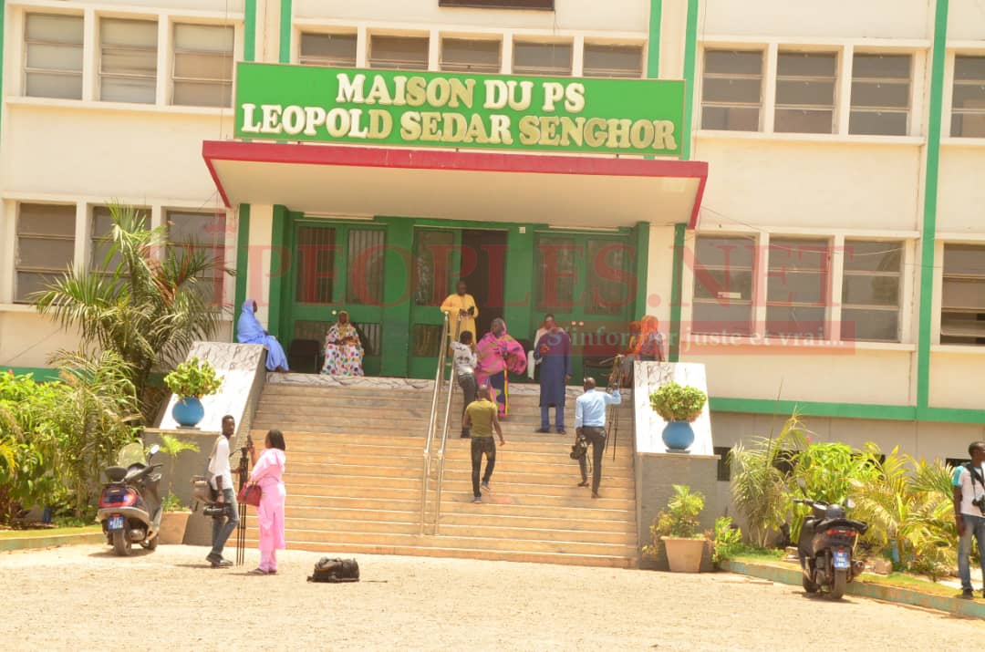 Rappel à dieu de Ousmane Tanor Dieng, la maison du parti socialiste succombe dans le noire.