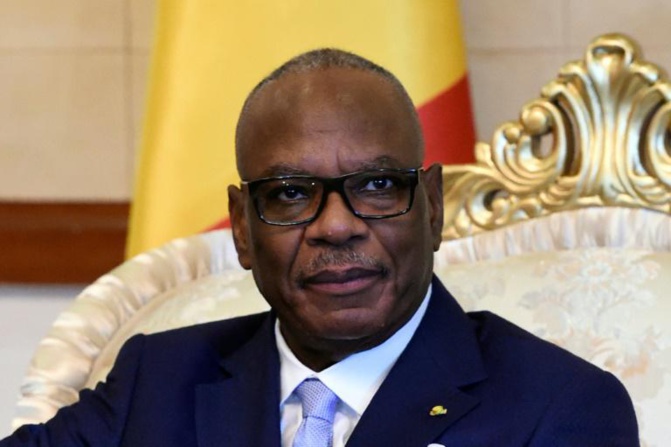 Obsèques d'Ousmane Tanor Dieng: les larmes d’IBK critiquées au Mali