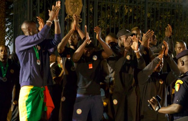 Macky Sall adoube la jeunesse sénégalaise :  » Elle a mis le pays en liesse, réconciliant par la magie du sport, les cœurs et les esprits «