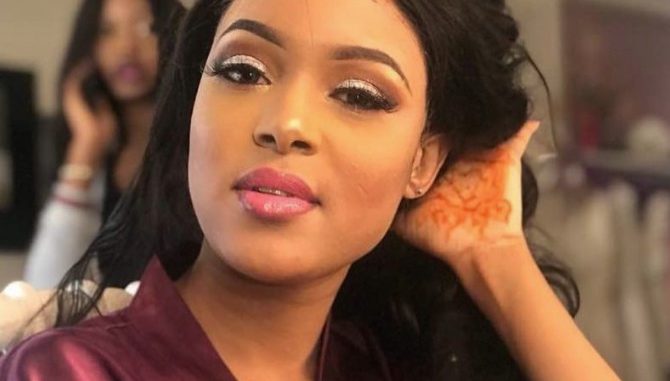 Découvrez Coumba Sy, la rayonnante épouse du footballeur international Sénégalais qui a été révélé au grand public lors de…