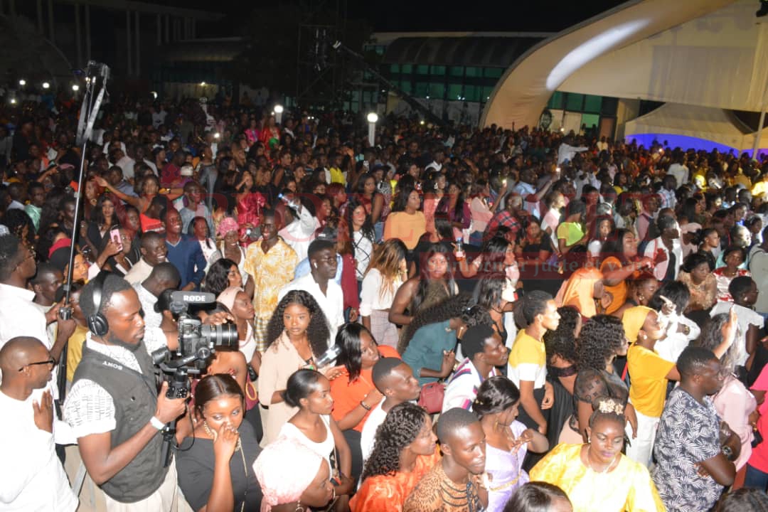 PLACE DU SOUVENIR: Les images de la soirée tabaski de Youssou Ndour avec ses fans.