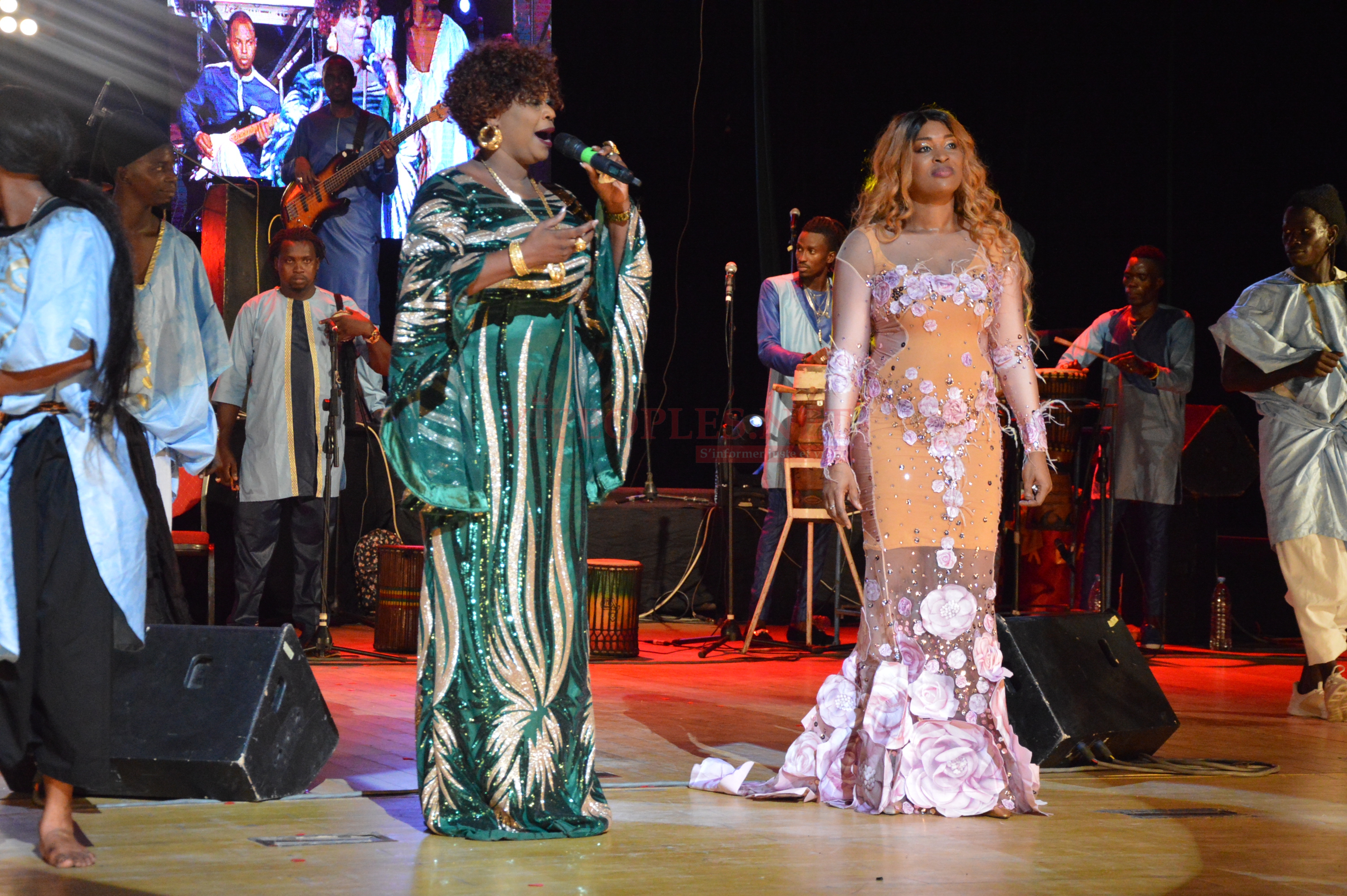 GRAND THEATRE: Daba Seye guest star de Titi, un duo d'enfer entre les deux divas de la musique Sénégalaise.