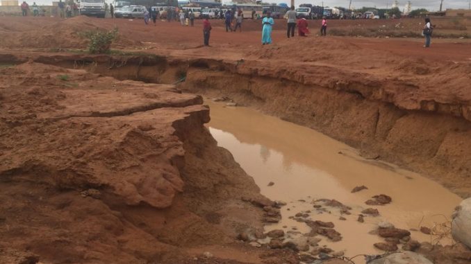 FORTES PLUIES : LE PONT DE SINTHIOU GARBA CÈDE