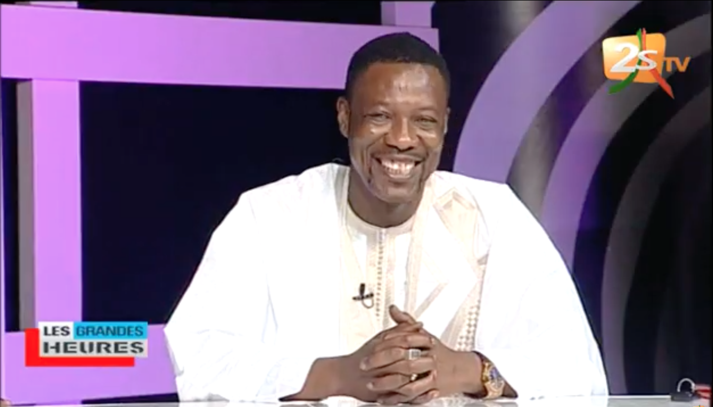 LES GRANDES HEURES,Hypocrisie des Sénégalais dans le milieu du Show biz sur les décés des célébrités (ZOULA TANOR DIENG ET SIDY LAMINE NIASSE): Tange Tandian clash sévèrement