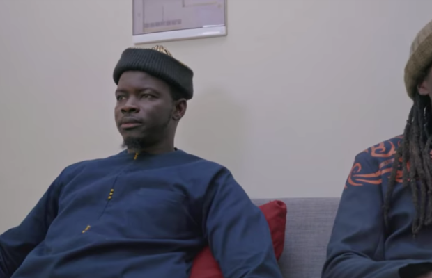 Clip : Ndongo-D (Daara J Family) dénonce l’indiscipline des Sénégalais