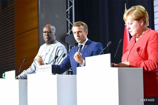 Sommet du G7 : Macron et Merkel veulent renforcer la lutte antidjihadiste au Sahel