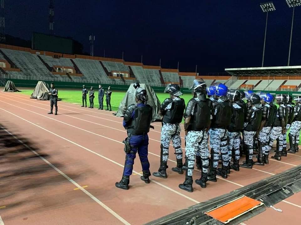 Côte d′Ivoire : Un dernier hommage à DJ Arafat, Le Stade Félix-Houphouët-Boigny qui a ouvert ses portes depuis 06H, accueille déjà ses premiers spectateurs