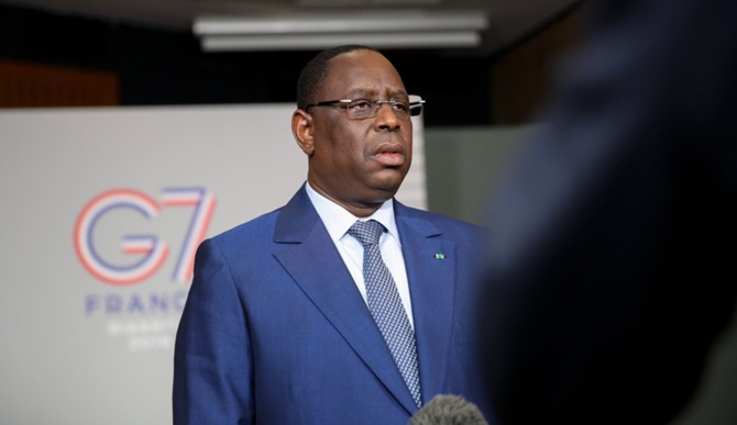 Rationalisation des dépenses de l’Etat: Macky coupe les lignes portables