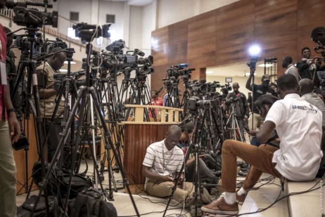 Chavirement de pirogues aux Iles de la Madeleine : Les journalistes arrêtés à Hôpital Principal de Dakar risquent des poursuites en cas de diffusion d’images