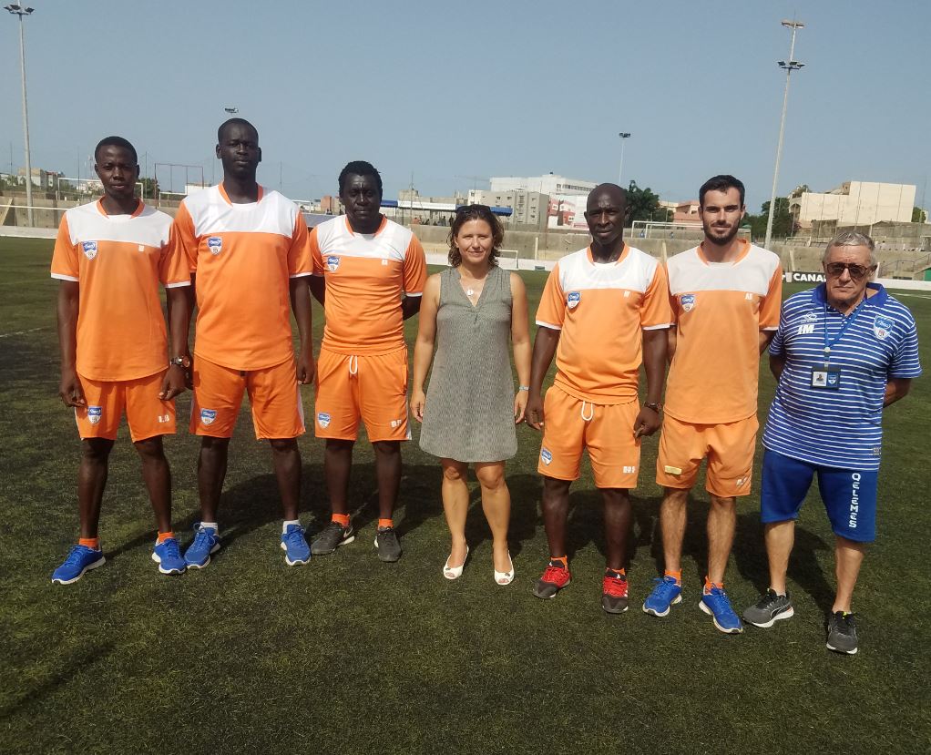 Visite de Mme Roxana MARACINEANU, Ministre des Sports à Dakar Sacré-Cœur (DSC) accompagnée par le Président de Paris 2024,Tony ESTANGUET, et du Directeur général de l’Agence Française de Développement, Rémy RIOUX