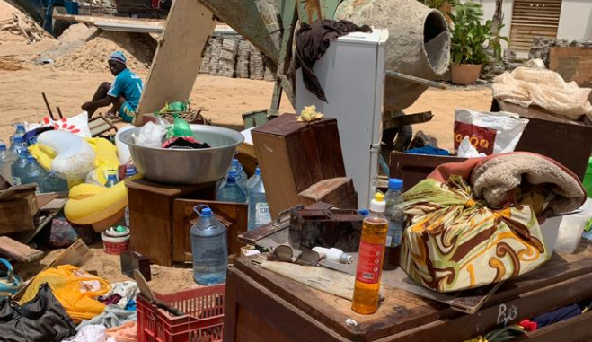 Urgent – Almadies : La maison de cet allié du président Macky Sall rasée, ses bagages dégagés