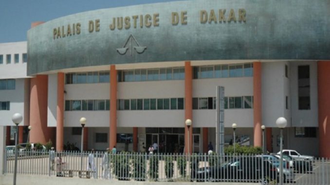 SERIGNE AHMADOU MBACKÉ CONDAMNÉ À PAYER 490 MILLIONS À ABDOULAYE SYLLA