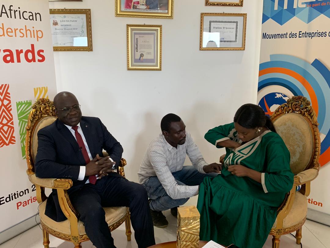 IMAGES: Les coulisses de l'enregistrement avec le président Mbagnick Diop avec une télévision international Label TV pour les ALA 2019.