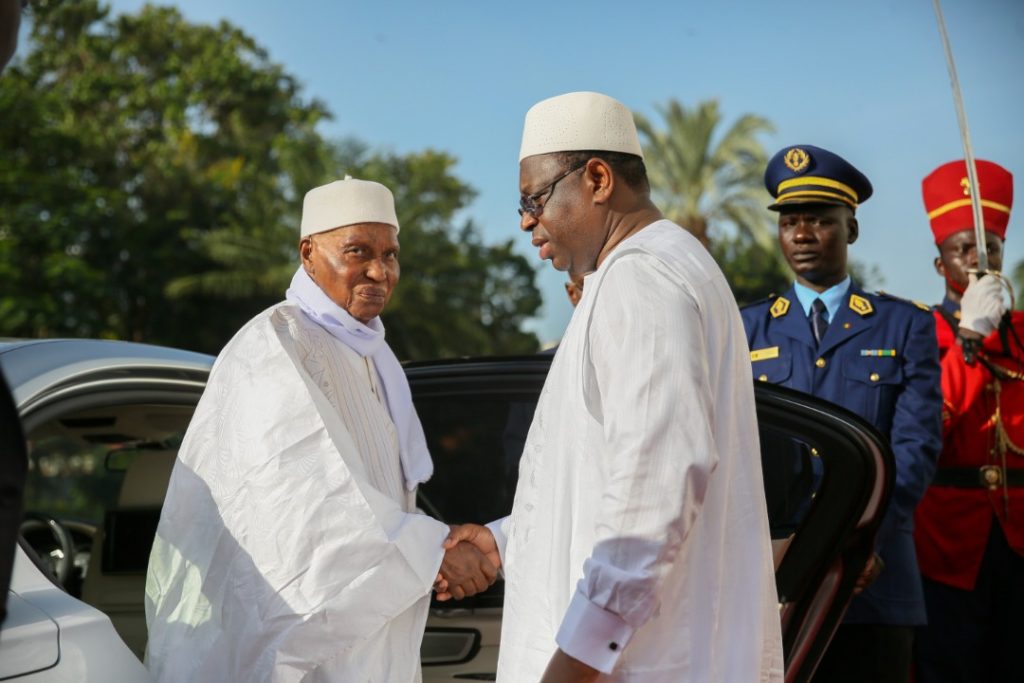 Rencontre au palais – voici les propos des 2 présidents Macky Sall et Me Wade