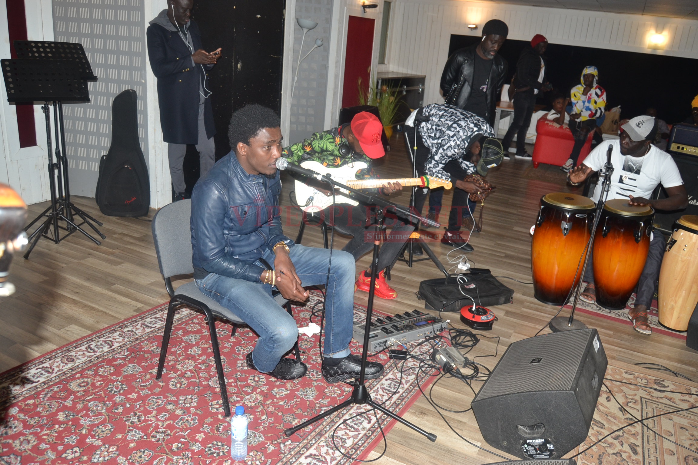 Les 96 images de la répétition de Waly Seck et ses musiciens à Paris.