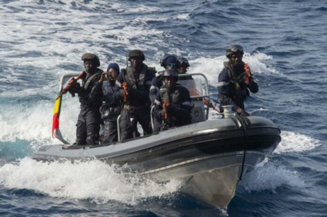 Saisie record de cocaïne en haute mer : cinq personnes arrêtées