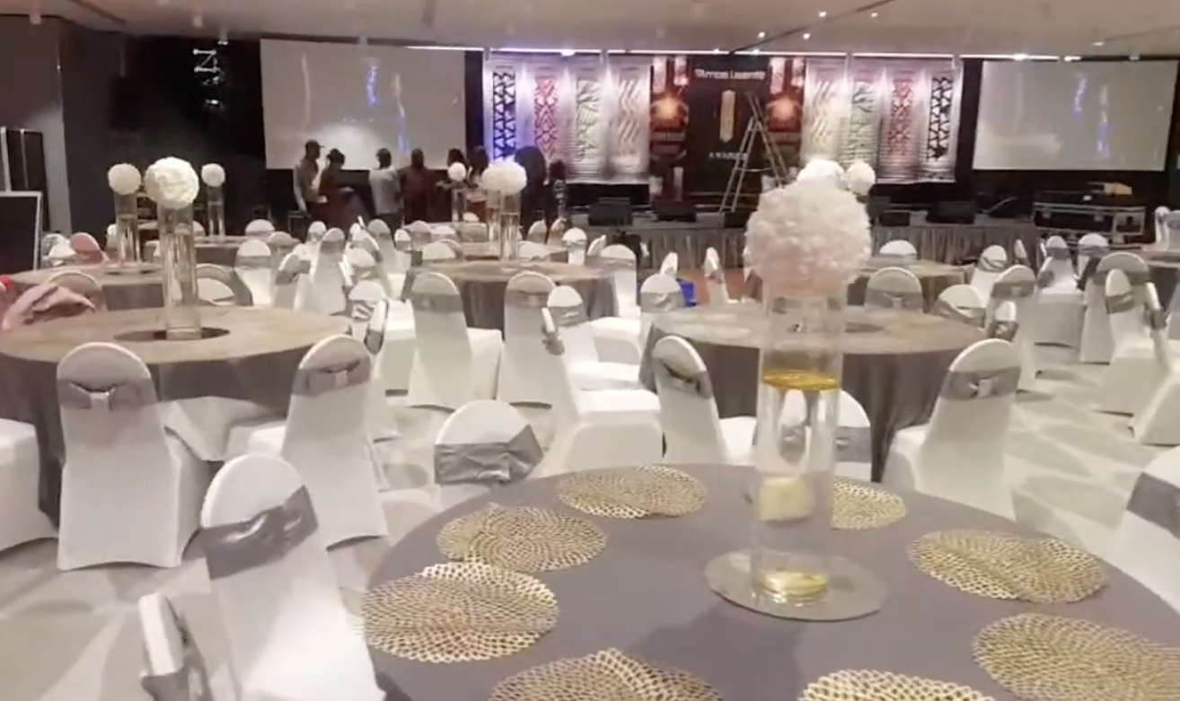 Jour J- 1de la plus prestigieuse soirée de Gala des African leadership Awards,voici la décor de la salle au Méridien Etoile de Paris