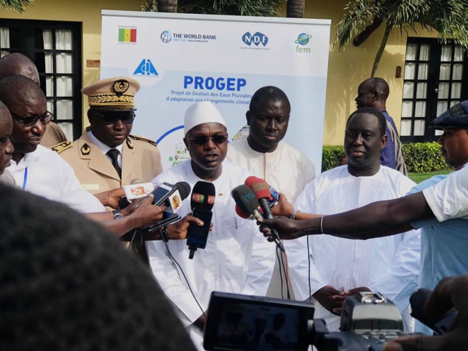 PROGEP : Le Ministre Oumar Gueye et le Président de l’AMS décernent un satisfecit au DG Cheikh Issa Sall