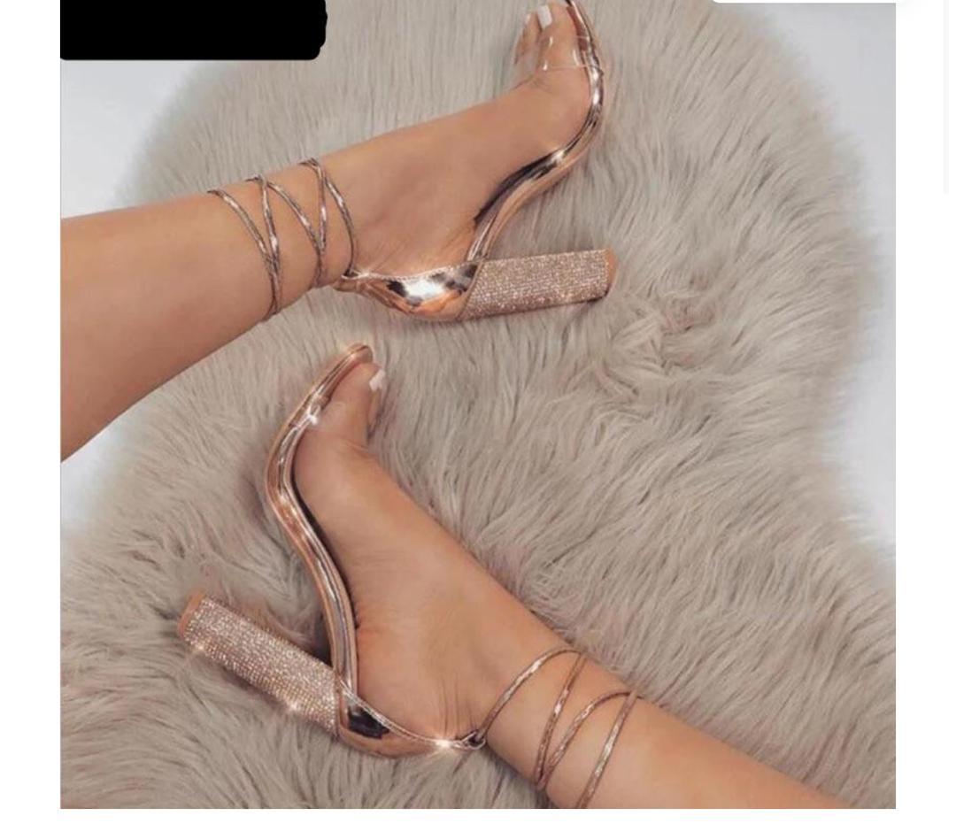 ARRIVAGE NOUVELLE COLLECTION: AMINA TANDIAN ELEGANCE ET FASHION . TEL 771384598