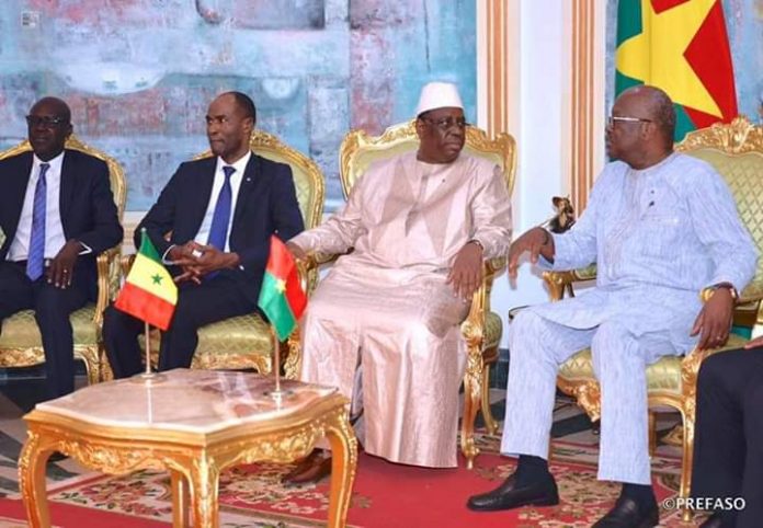 Attaque terroriste sur l’axe Ougarou-Boungou : Macky SALL solidaire au peuple burkinabè, il exprime la compassion de ses pairs de la CEDEAO