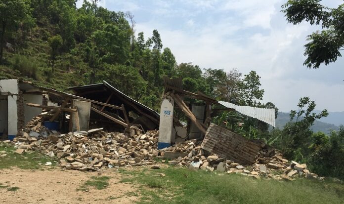 France: 04 victimes dans un tremblement de terre près de Montélimarn France: 04 victimes dans un tremblement de terre près de Montélimarn