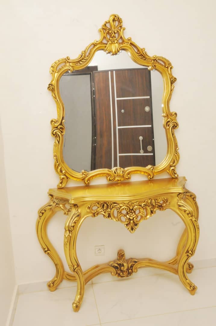 APPARTEMENT MEUBLÉ à louer aux Almadies derrière le Nirvana à 130 000 F CFA/JOUR TÉL 76 573 30 76