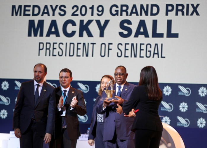 Le Président Macky Sall recevant le Grand Prix Medays: "Si l’Afrique recevait son dû par des échanges plus équitables, on ne parlerait plus d’aide publique au développement !"