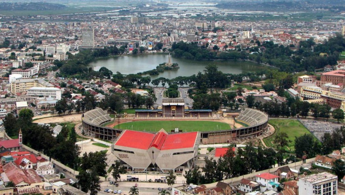 Le président de la FIFA alerte sur le mauvais état des stades malgaches