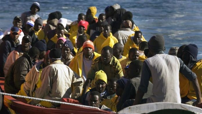 Migration vers l’Europe: Une pirogue à son bord 140 personnes interceptée vendredi en Mauritanie