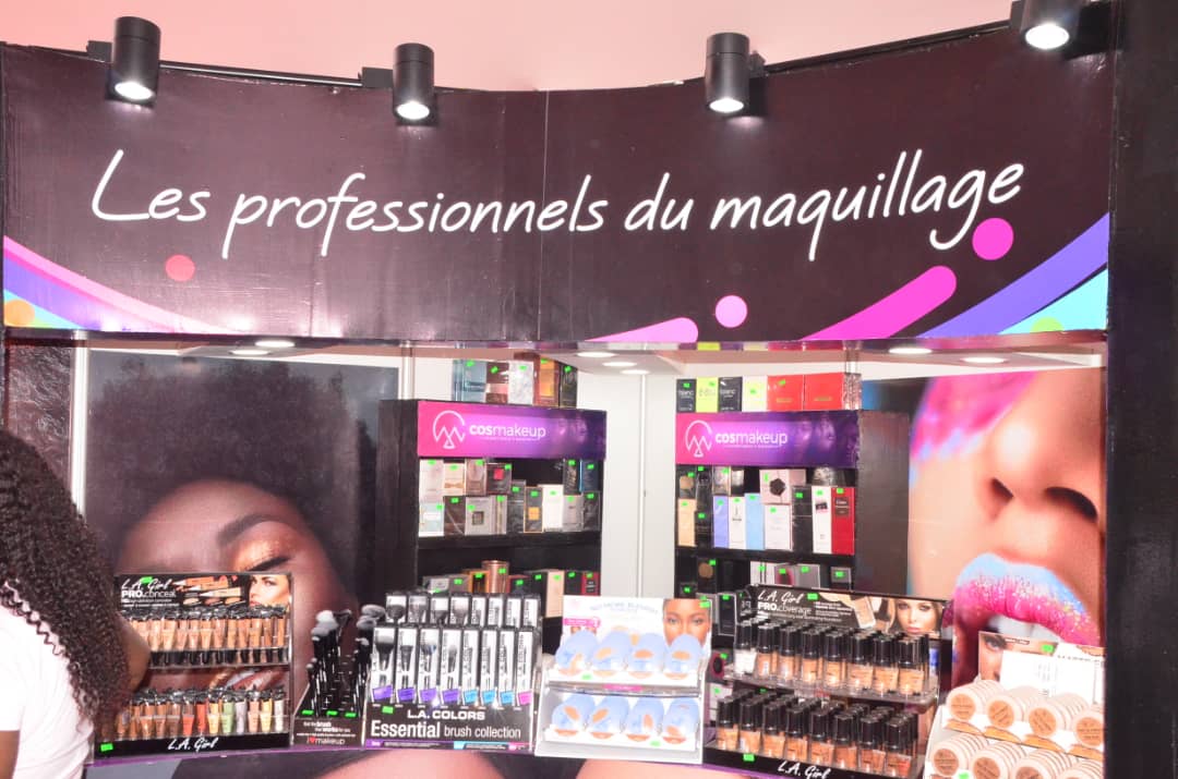 FOIRE  VIDEO/ FIDAK 2019 - Découvrez les toutes dernières gammes de maquillages et accessoires au Stand COSMEKEUP. VISITEZ LEUR STAND DANS LE DOME DU CICES