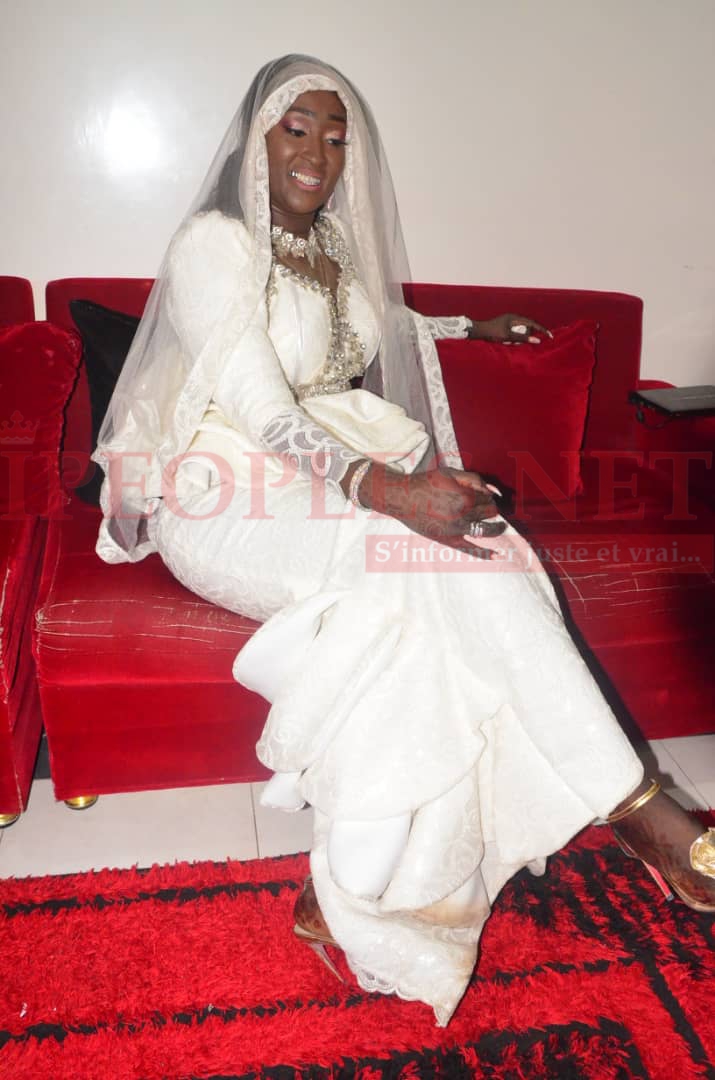 EXCLUSI: Les images du mariage de l'auteur de "NAMONALEN",Pendo Guissé allias Yama ex animatrice de la Sentv.