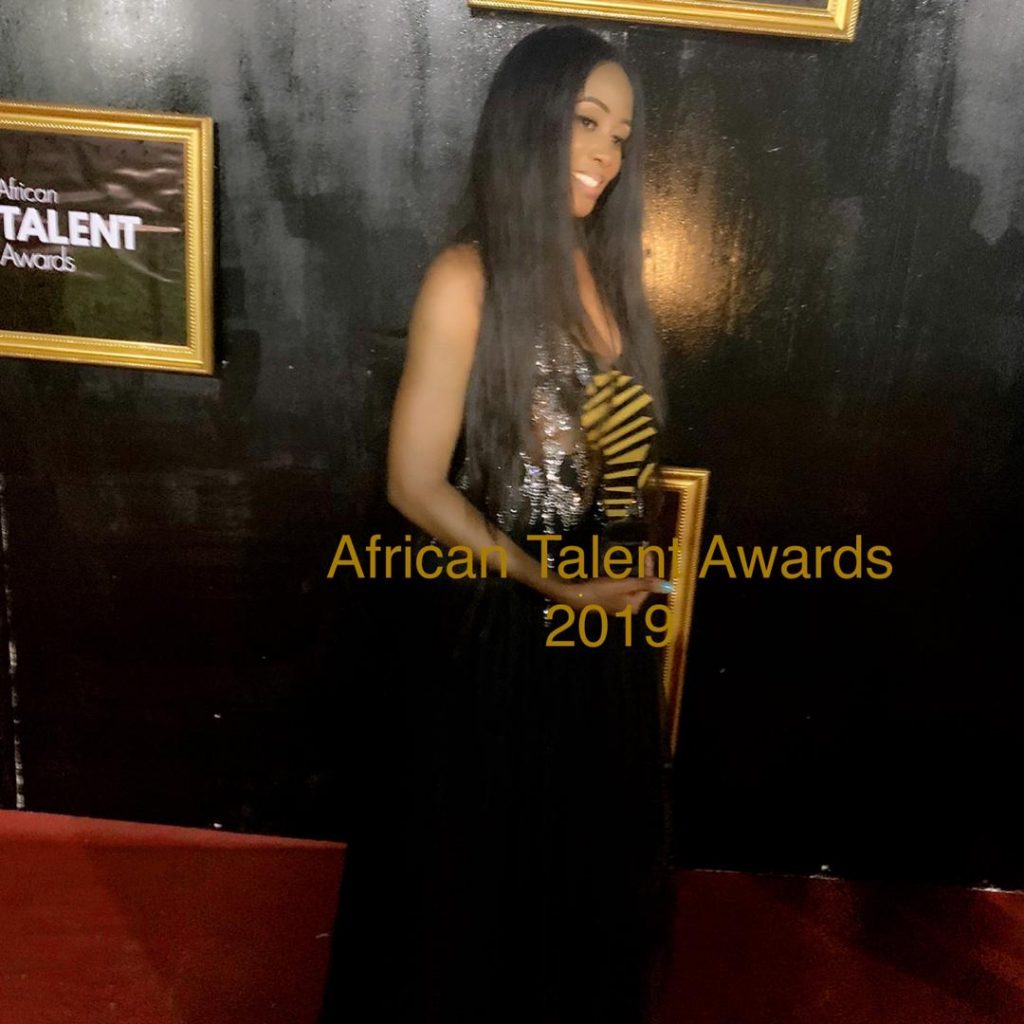 African Talent Awards 2019 : Queen Biz primée meilleur artiste féminin d’Afrique à Abidjan