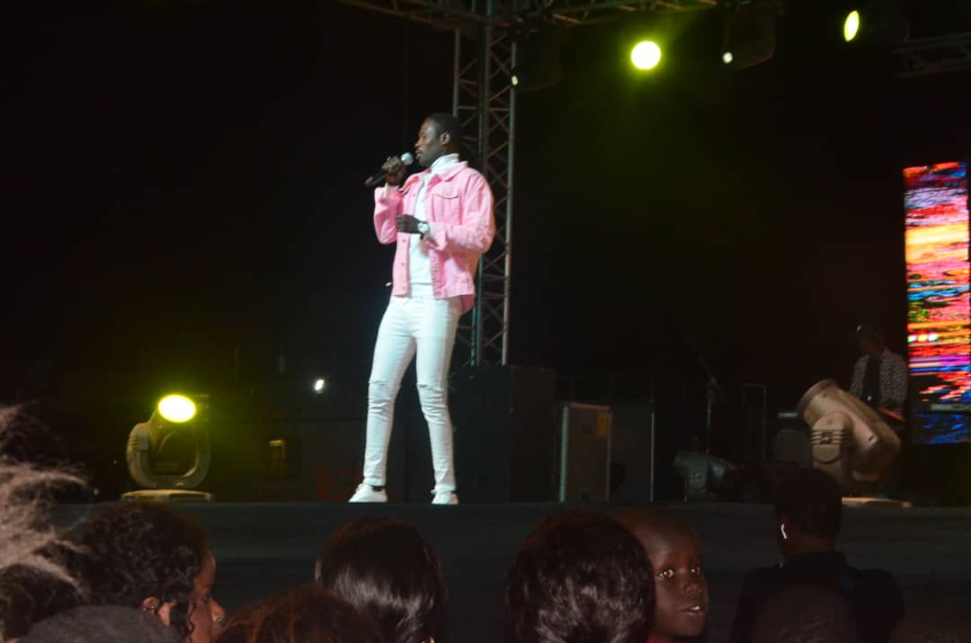 28 eme FIDAK: Vivez l'extraordinaire show du fils de NDiouga Dieng, Momo met le feu à la foire de Dakar