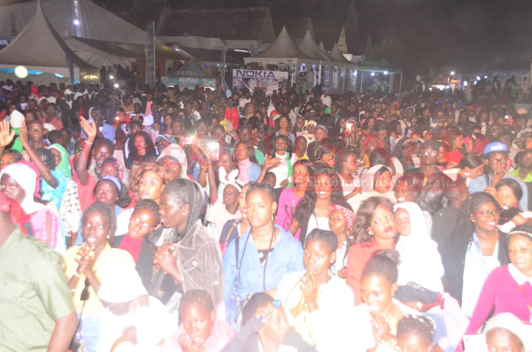 28 FIDAK: Un monde fou attérit à la foire de Dakar ce samedi 21 décembre pour assister au concert des artistes: Biacha, Kane Diallo, Diaw Diop Ibra Nadio, et Pape Diouf 28 FIDAK: Un monde fou attérit à la foire de Dakar ce samedi 21 décembre pour assister au concert des artistes: Biacha, Kane Diallo, Diaw Diop Ibra Nadio, et Pape Diouf