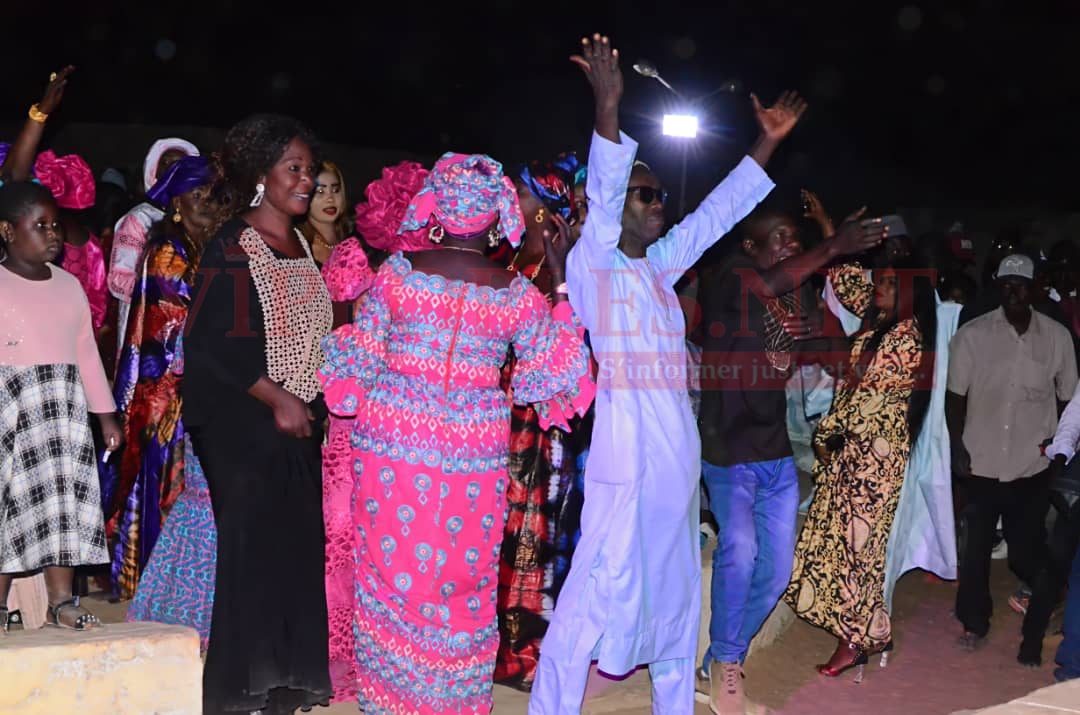 Linguére: La lionne de la musique une TITI dynamique démontre encore sa force chez les linguerois.