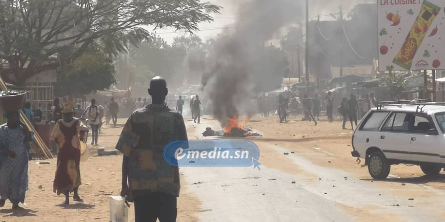 Images – DES BLESSÉS ET PRÈS DE 50 ARRESTATIONS DANS DES AFFRONTEMENTS ENTRE POLICIERS ET PÊCHEURS