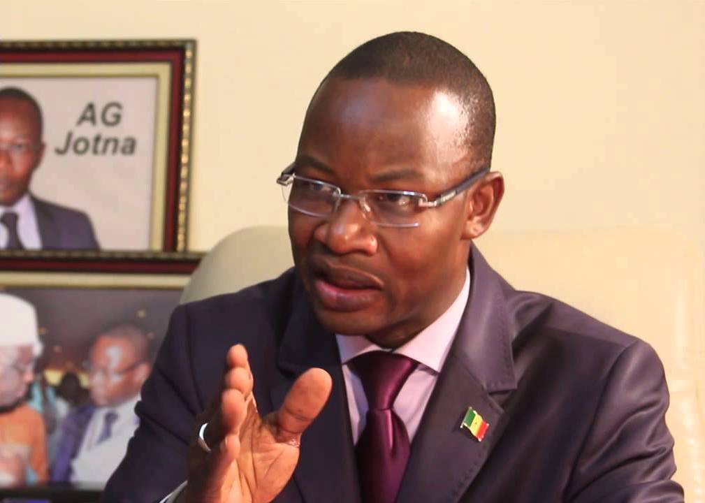 Dakar Dem Dikk : Me Moussa Diop licencie le Secrétaire général des syndicalistes