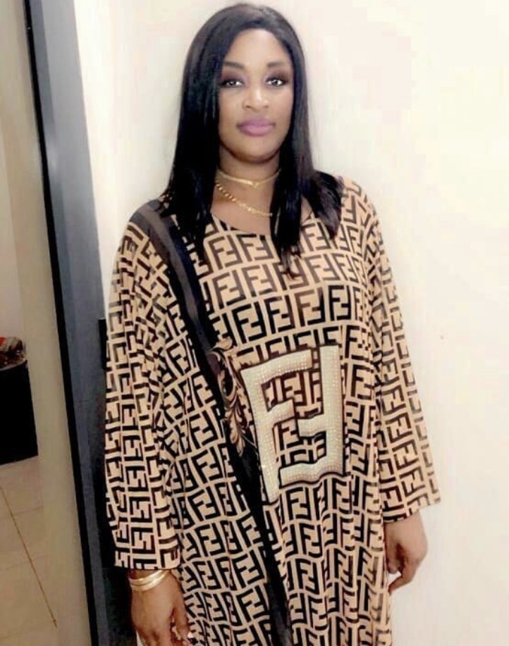 Titi, une femme avec une beauté incontestable Titi, une femme avec une beauté incontestable