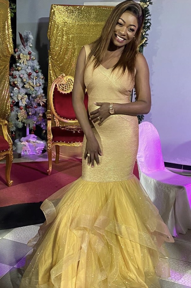Nouvel An : Bijou Ndiaye apparaît toute rayonnante dans sa robe de sirène